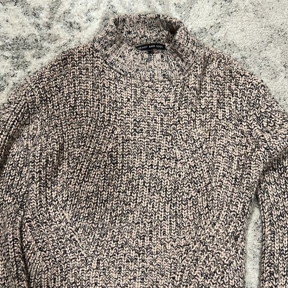 Heart and Soul Knitted Turtleneck Sweater - Picture 2 of 3